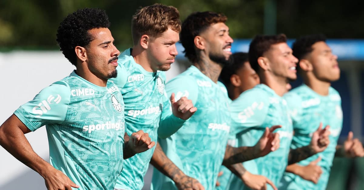 Palmeiras treina em dois períodos ainda sem convocados e Abel