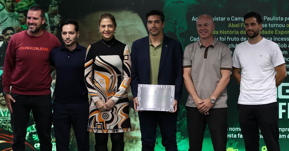Depois de Gómez, Palmeiras inaugura espaço permanente de Abel Ferreira na Sala de Troféus