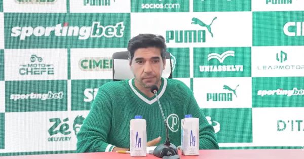Vídeo: coletiva do Abel após vitória sobre o Vitória