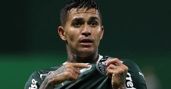 Dudu se manifesta após reencontrar a torcida do Palmeiras