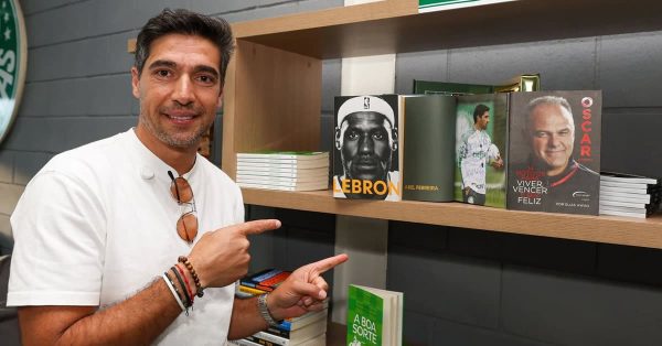 Vídeo: Palmeiras inaugura espaço de leitura no CT da base