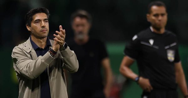 Abel minimiza falha de Carlos Miguel e aponta motivo da derrota para o Atlético-MG