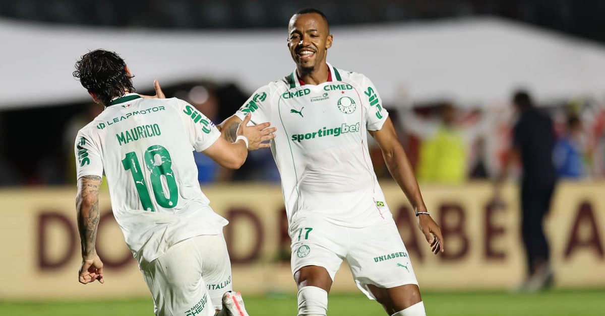Palmeiras aproveita dois homens a mais e goleia o Vitória em Salvador