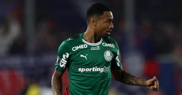 Manchester City abre o cofre e Palmeiras fica perto de vender Allan
