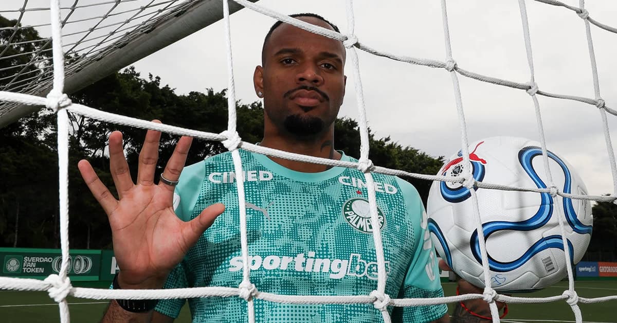 Carlos Miguel completa 50 jogos pelo Palmeiras sem ser vazado em quase metade