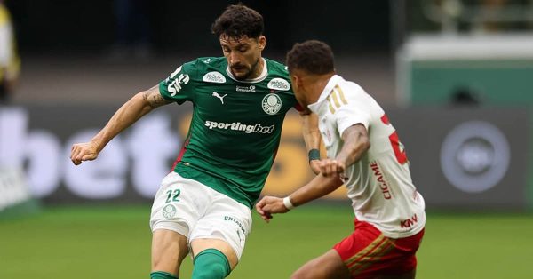 Palmeiras volta a jogar mal e só empata com o Internacional em casa