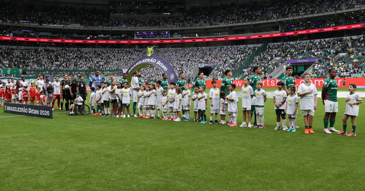 Palmeiras "derrete" em casa e coloca liderança do Brasileirão em risco