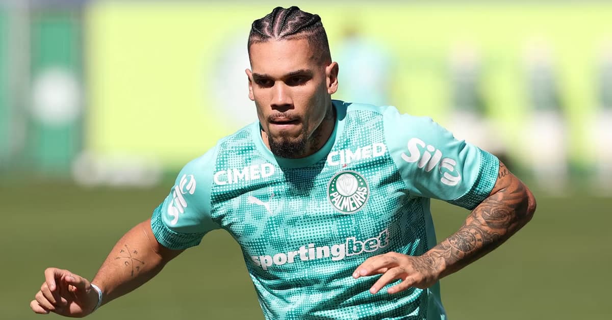 Paulinho sente dor antes de jogo e será avaliado no Palmeiras