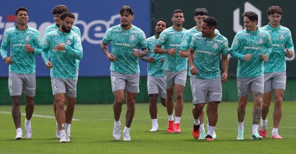Palmeiras inicia preparação para enfrentar o Grêmio; veja possível escalação