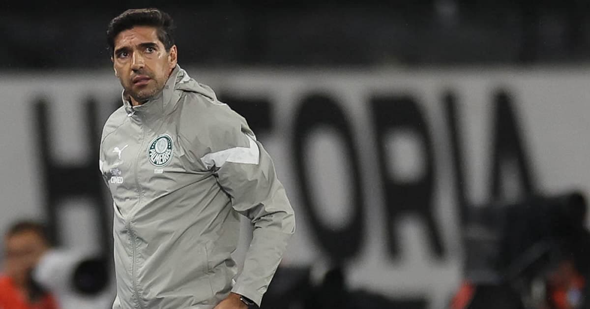 Abel atribui empate ao goleiro adversário e é irônico ao comentar a perda da liderança do Brasileirão