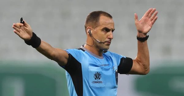 Árbitro de quarta-feira já prejudicou o Palmeiras em semifinal de Libertadores