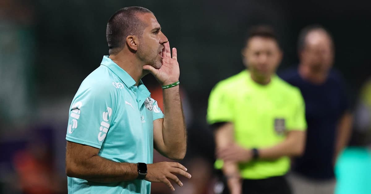 João Martins explica volta do 3-5-2 e minimiza chances perdidas contra o Bahia