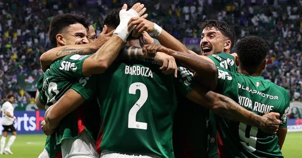 Fora o baile! Palmeiras atropela o Corinthians em casa pelo Brasileirão