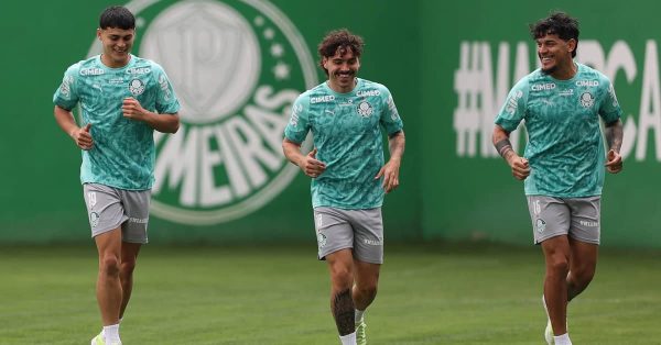 Com paraguaios de volta, Palmeiras faz treino técnico na Academia