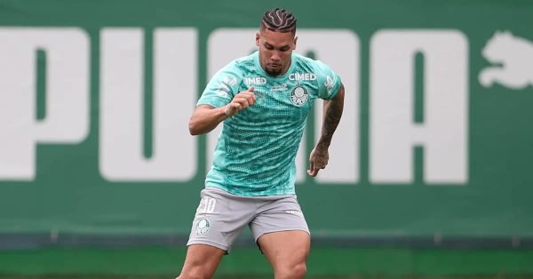 Palmeiras faz treino tático e técnico na Academia; Paulinho fica mais perto do retorno